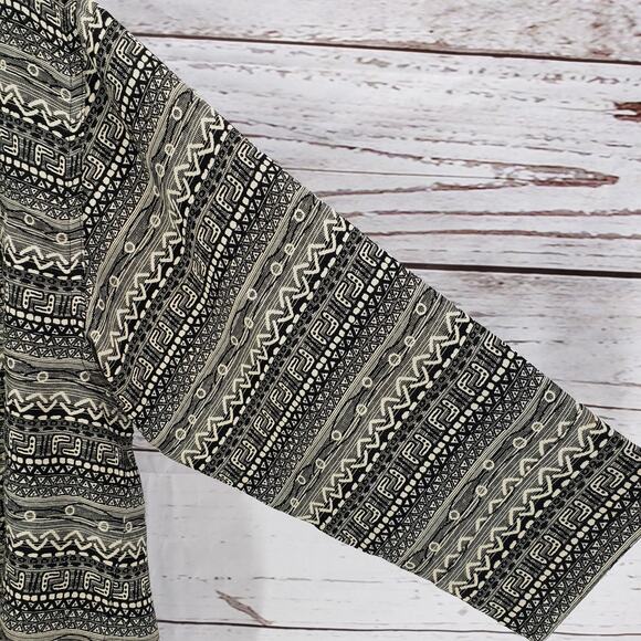 Chico's Women's Tribal Print Button Up 3/4 Sleeve Top Shirt Jacket Size 3 - Picture 5 of 12
